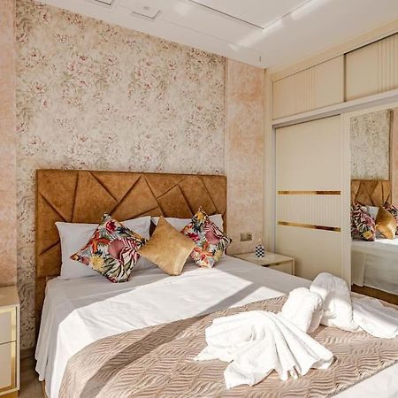 Ferienwohnung Royale Duplexe Pleine Centre Tanger Exterior foto