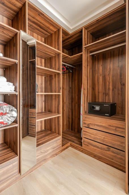 Ferienwohnung Royale Duplexe Pleine Centre Tanger Exterior foto