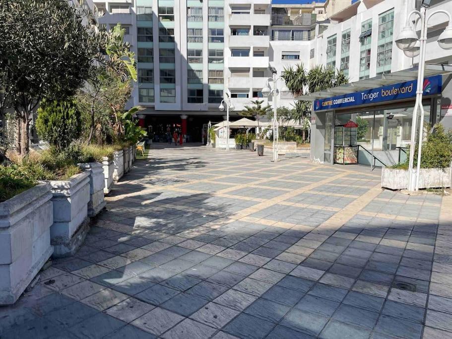 Ferienwohnung Royale Duplexe Pleine Centre Tanger Exterior foto