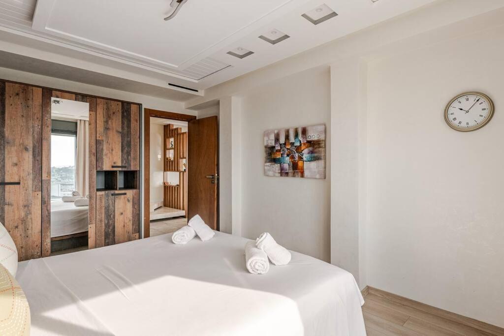 Ferienwohnung Royale Duplexe Pleine Centre Tanger Exterior foto