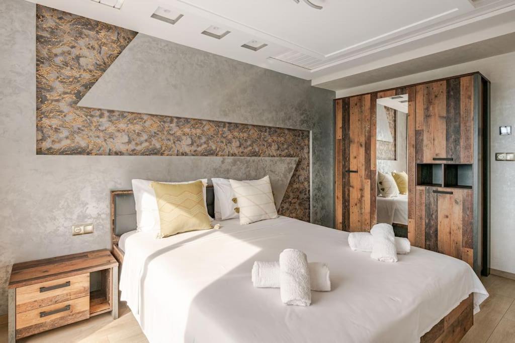 Ferienwohnung Royale Duplexe Pleine Centre Tanger Exterior foto