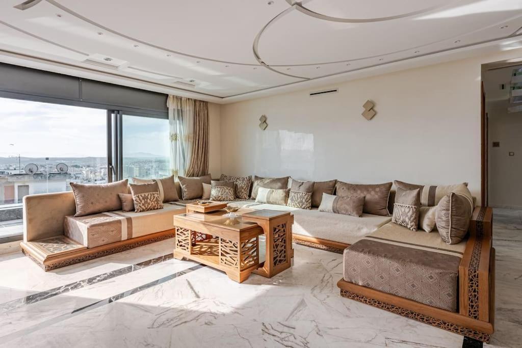 Ferienwohnung Royale Duplexe Pleine Centre Tanger Exterior foto